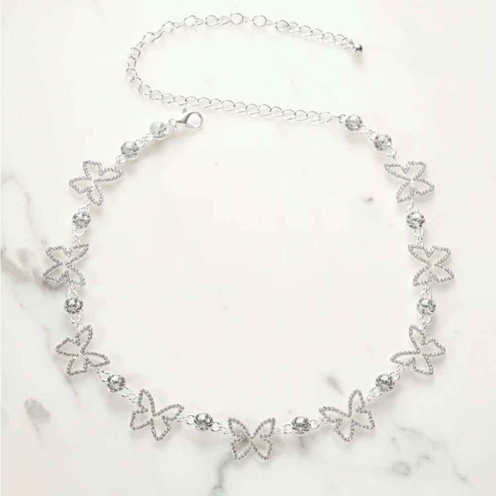 Diamond Butterfly Necklace M1572
